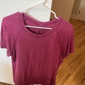 Pink lululemon t shirt